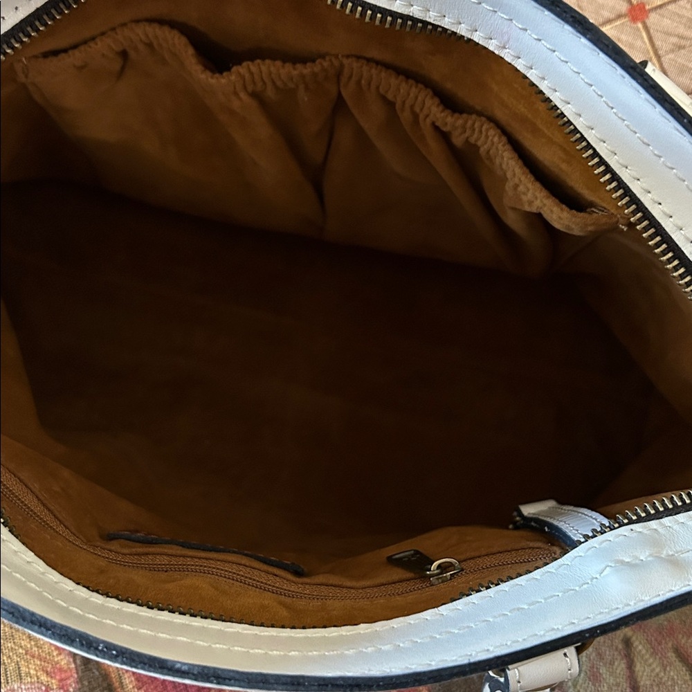 Patricia Nash Floral Tooled Poppy Shoulder Bag - Picture 10 of 16
